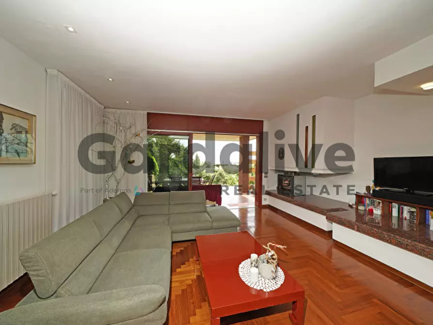 Immagine 16 di Casa indipendente in vendita  a Manerba Del Garda