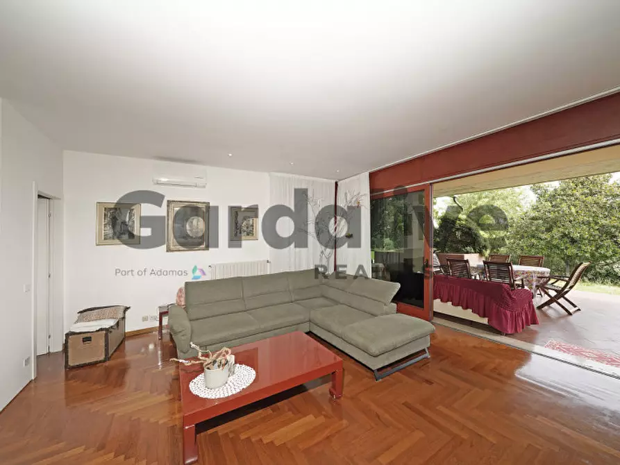 Immagine 18 di Casa indipendente in vendita  a Manerba Del Garda