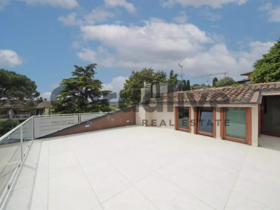 Immagine 28 di Casa indipendente in vendita  a Manerba Del Garda