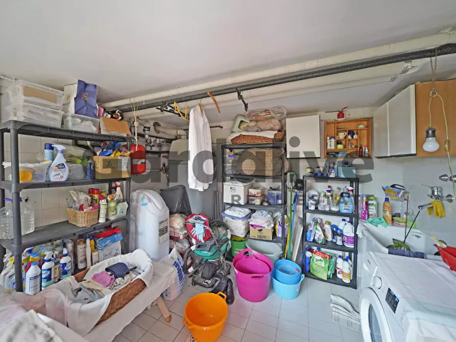 Immagine 36 di Casa indipendente in vendita  a Manerba Del Garda