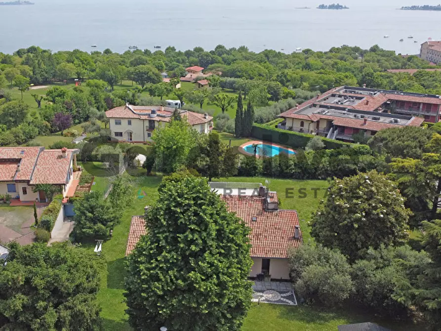 Immagine 41 di Casa indipendente in vendita  a Manerba Del Garda