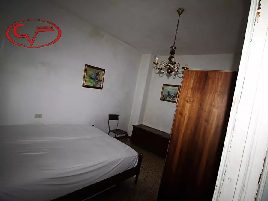 Immagine 13 di Villetta a schiera in vendita  a Montevarchi