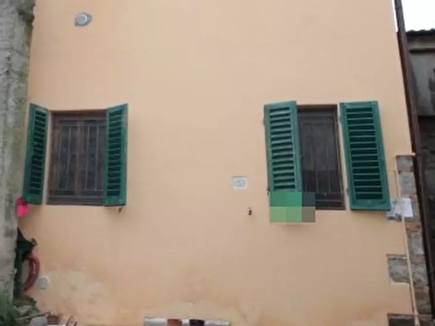 Immagine 18 di Villetta a schiera in vendita  a Montevarchi