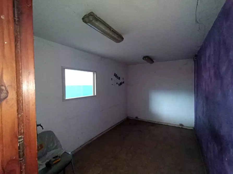 Immagine 7 di Capannone industriale in affitto  a Sora