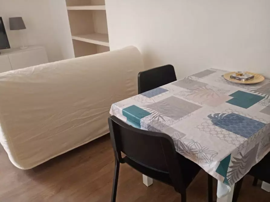 Immagine 2 di Appartamento in affitto  in Via Toledo a Napoli