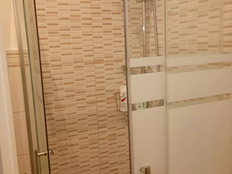 Immagine 7 di Appartamento in affitto  in Via Toledo a Napoli