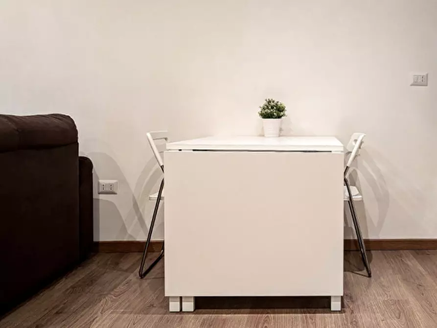 Immagine 7 di Appartamento in affitto  in Via Toledo a Napoli