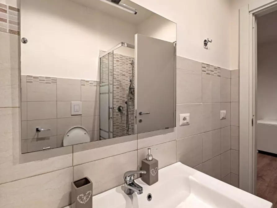 Immagine 10 di Appartamento in affitto  in Via Toledo a Napoli