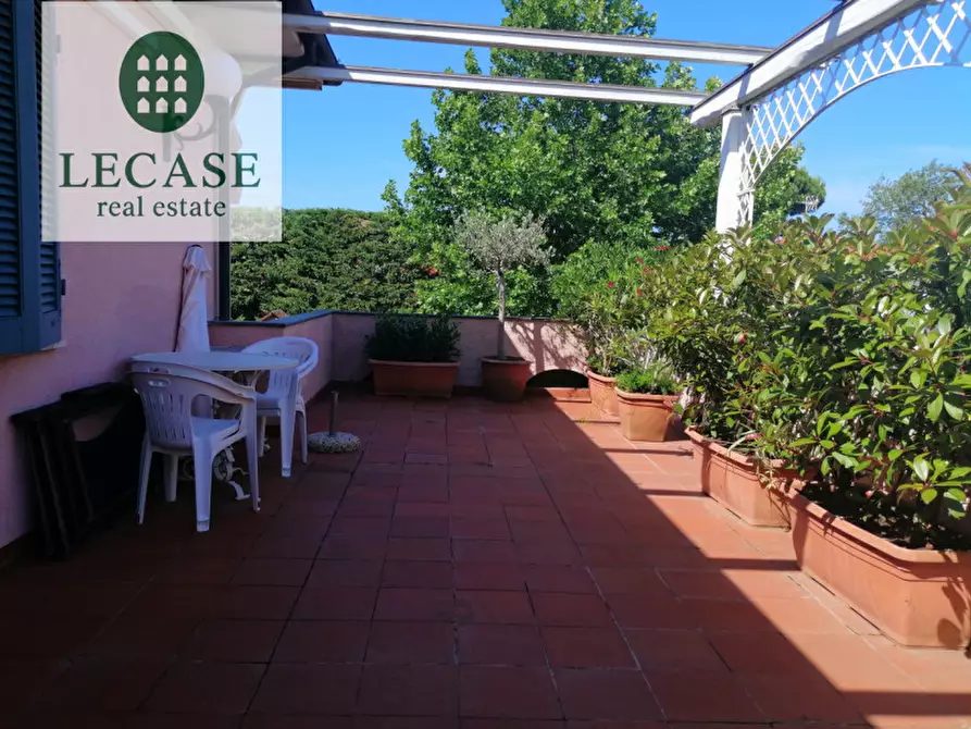 Immagine 11 di Villa in vendita  in via Carducci 17 a Forte Dei Marmi