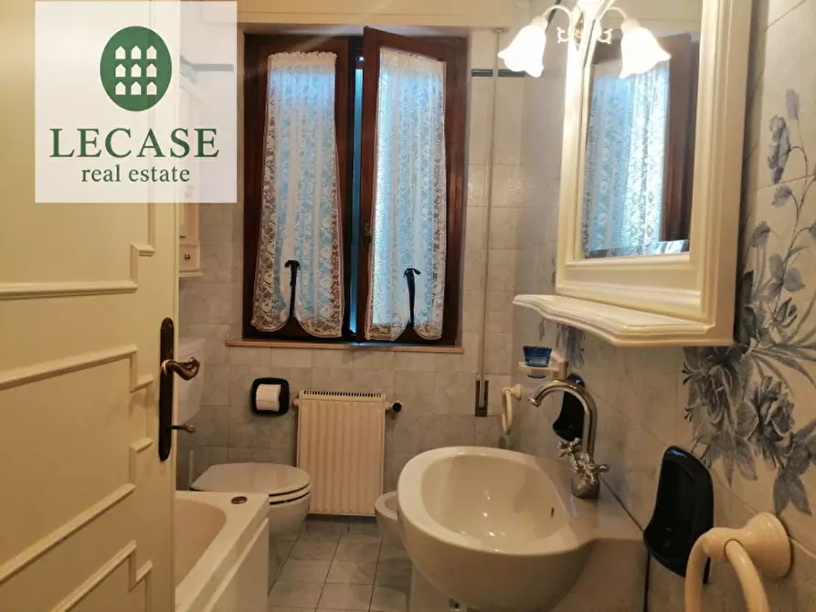 Immagine 20 di Villa in vendita  in via Carducci 17 a Forte Dei Marmi