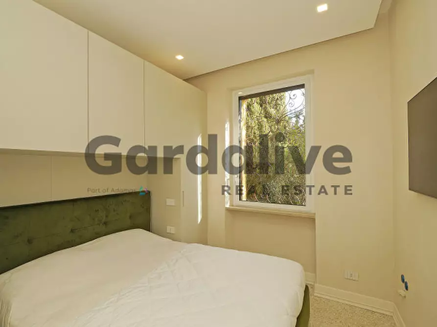 Immagine 18 di Villa in vendita  in Via Caio Valerio Catullo a Sirmione