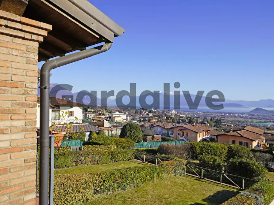 Immagine 3 di Appartamento in vendita  in Via Lago Lucone ,20 a Polpenazze Del Garda
