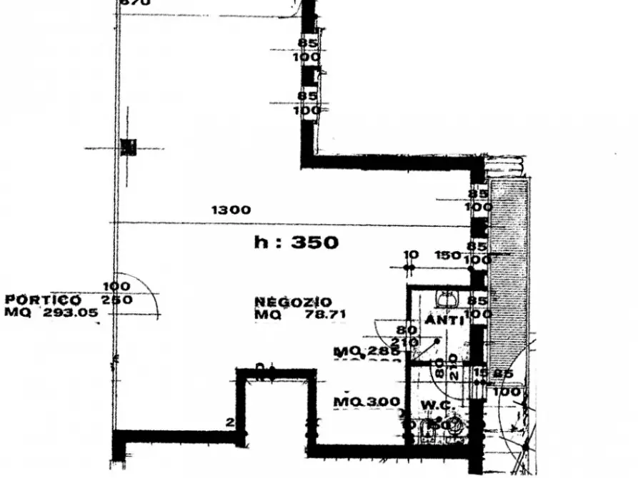 Immagine 6 di Negozio in vendita  in Piazzetta Modin 133 a Padova