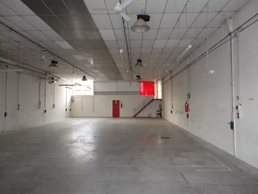 Immagine 1 di Capannone industriale in affitto  in Via Germania a Vigonza