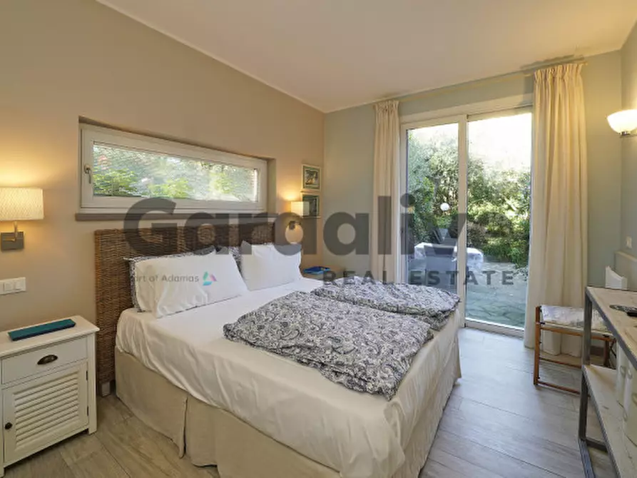 Immagine 25 di Casa bifamiliare in vendita  in Via San Remo 4 a Sirmione