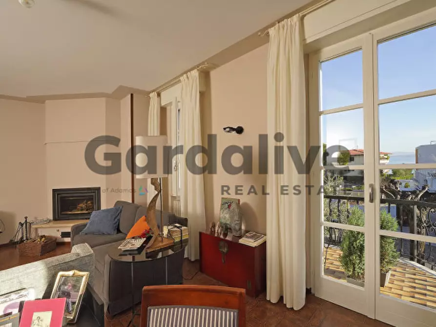 Immagine 30 di Casa bifamiliare in vendita  in Via San Remo 4 a Sirmione