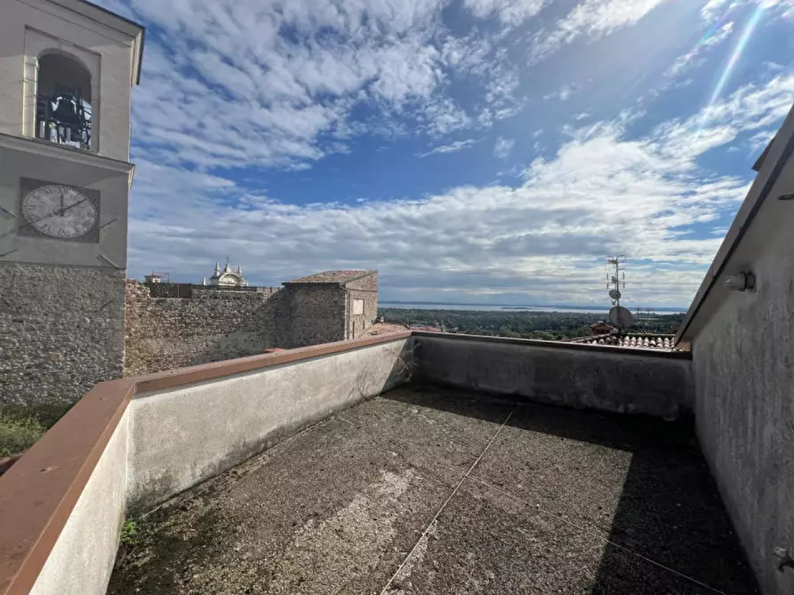 Immagine 24 di Palazzo in vendita  in piazza roma a Polpenazze Del Garda