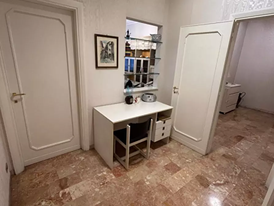 Immagine 12 di Appartamento in affitto  in via federcio delpino a Genova