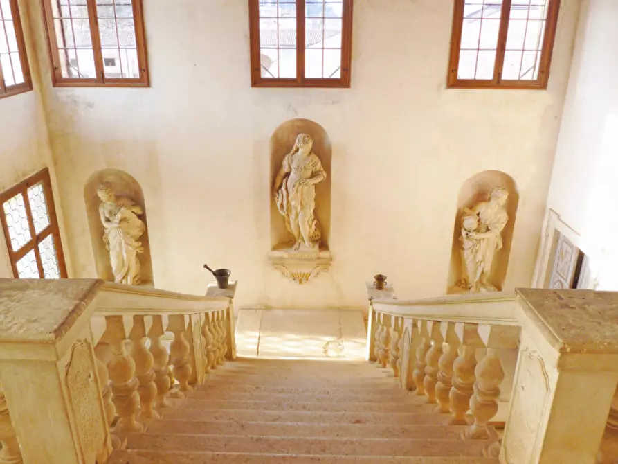 Immagine 4 di Villa in vendita  in Via Ponte a Malo