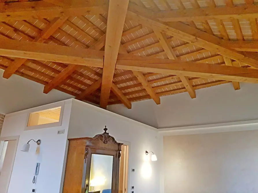 Immagine 33 di Villa in vendita  in Via Ponte a Malo