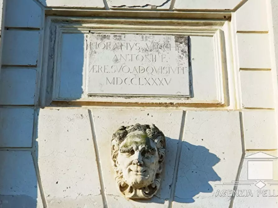 Immagine 42 di Villa in vendita  in Via Ponte a Malo