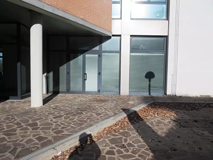 Immagine 14 di Negozio in vendita  in via quasimodo a Castel Maggiore