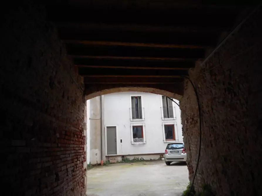 Immagine 15 di Appartamento in vendita  in contrà s.pietro a Vicenza
