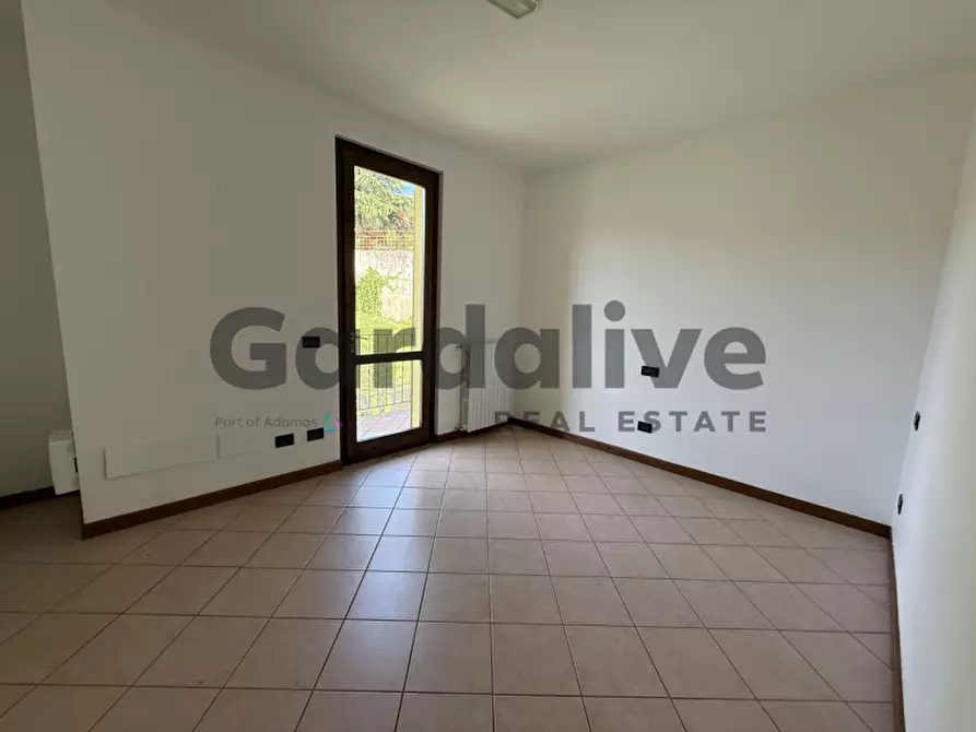 Immagine 10 di Casa bifamiliare in vendita  in Via Lago Lucone a Polpenazze Del Garda