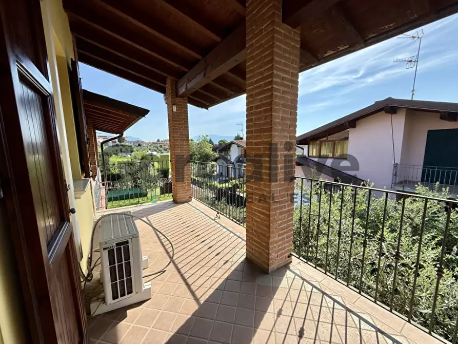 Immagine 13 di Casa bifamiliare in vendita  in Via Lago Lucone a Polpenazze Del Garda