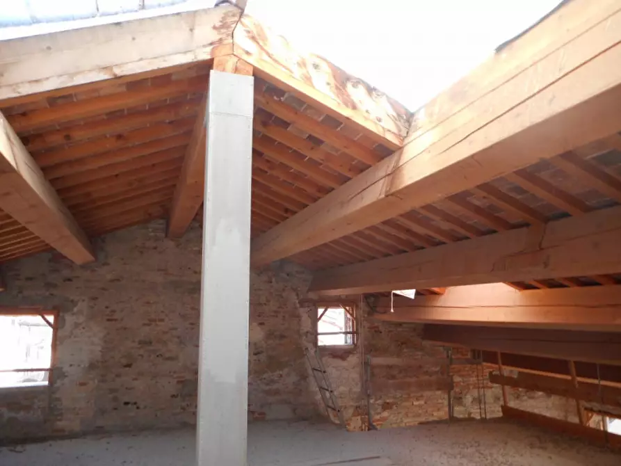 Immagine 15 di Appartamento in vendita  in contrà s.domenico a Vicenza