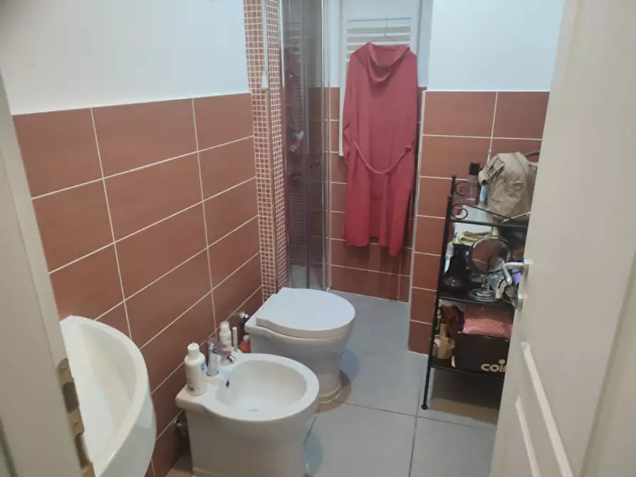 Immagine 6 di Appartamento in affitto  in Via Toledo a Napoli