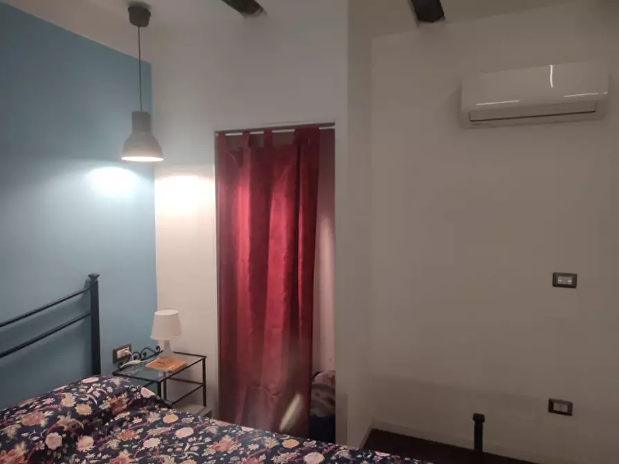 Immagine 10 di Appartamento in affitto  in Via Toledo a Napoli