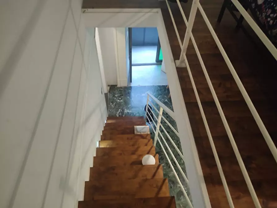 Immagine 11 di Appartamento in affitto  in Via Toledo a Napoli