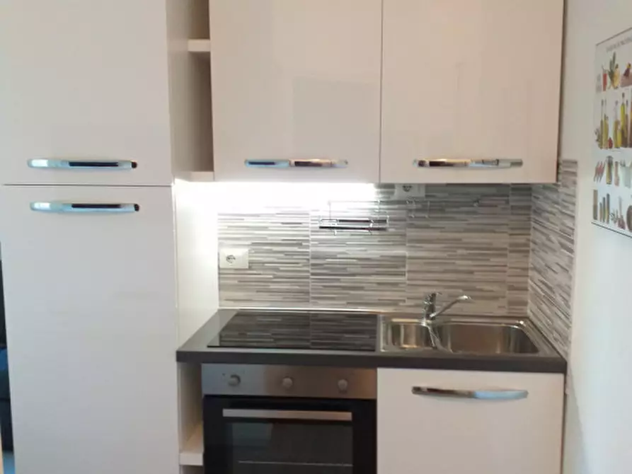 Immagine 1 di Appartamento in affitto  in via sorio a Padova