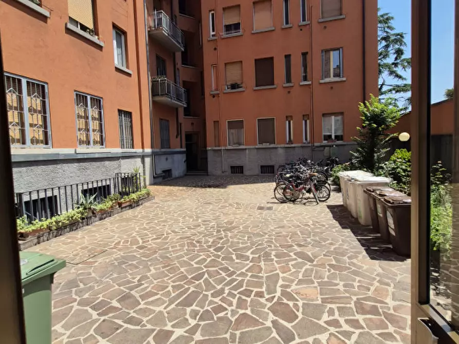 Immagine 3 di Appartamento in vendita  in via taramelli a Milano