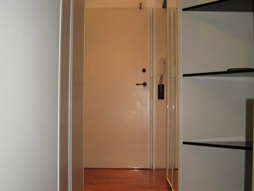 Immagine 3 di Appartamento in vendita  in via taramelli a Milano