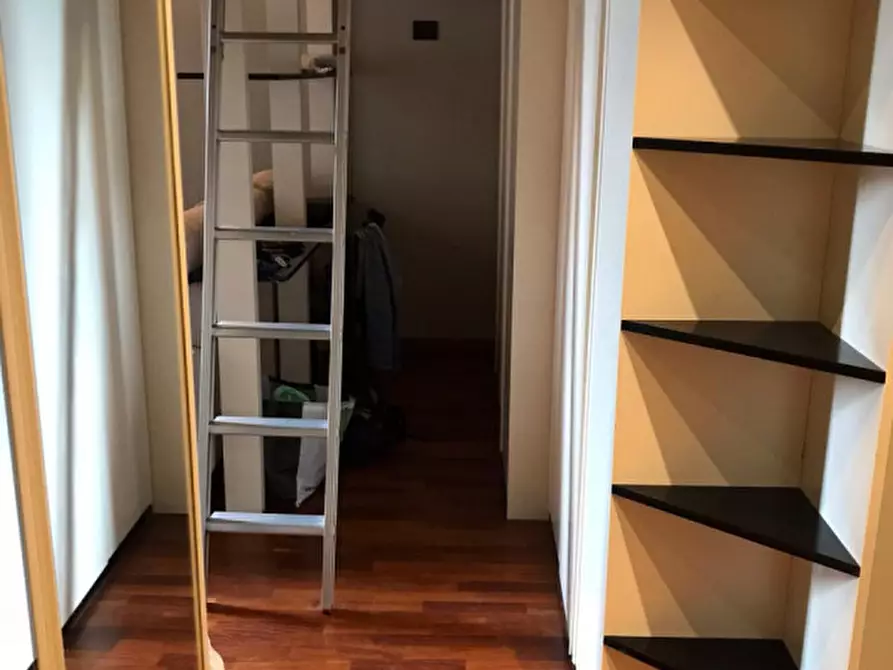 Immagine 7 di Appartamento in vendita  in via taramelli a Milano