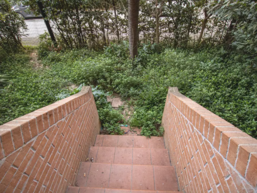 Immagine 2 di Appartamento in vendita  a Prato