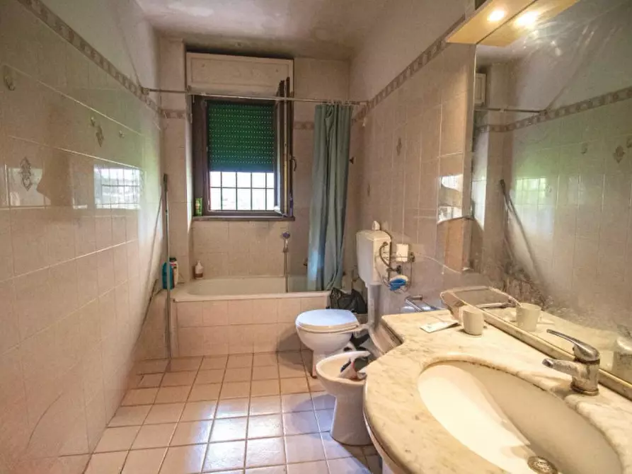 Immagine 7 di Appartamento in vendita  a Prato