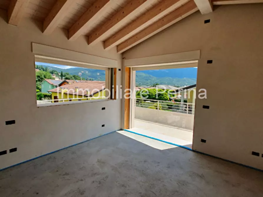 Immagine 16 di Villa in vendita  in Via Caduti di Nassiriya a Caprino Veronese