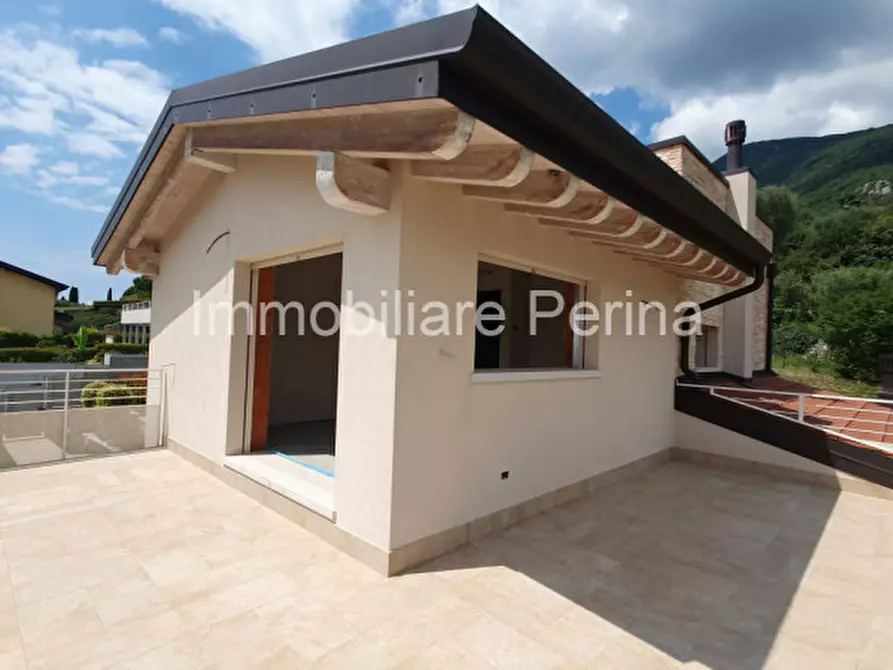 Immagine 17 di Villa in vendita  in Via Caduti di Nassiriya a Caprino Veronese