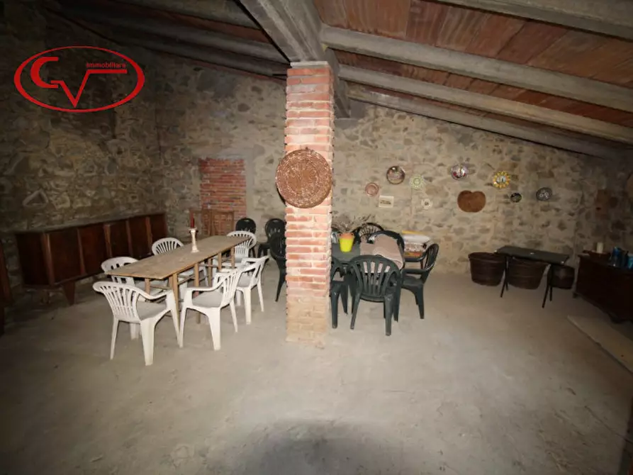 Immagine 22 di Rustico / casale in vendita  a Terranuova Bracciolini