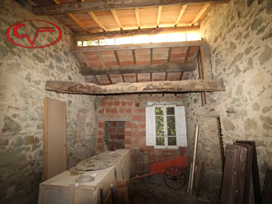 Immagine 26 di Rustico / casale in vendita  a Terranuova Bracciolini