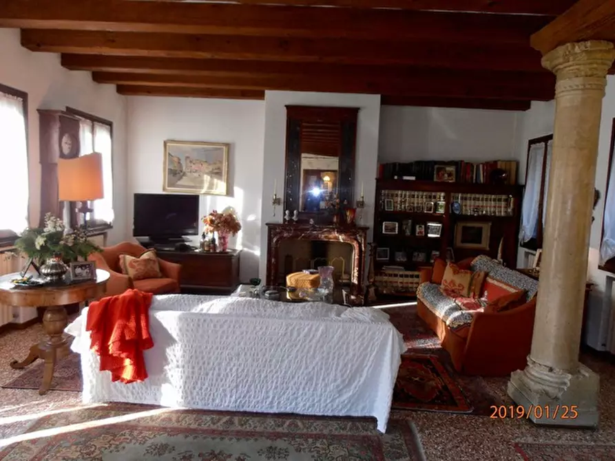 Immagine 2 di Villa in vendita  in Borgo Treviso a Castelfranco Veneto