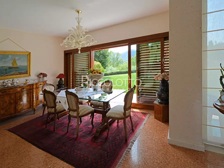 Immagine 19 di Villa in vendita  in Via Foresto Vecchio a Asolo