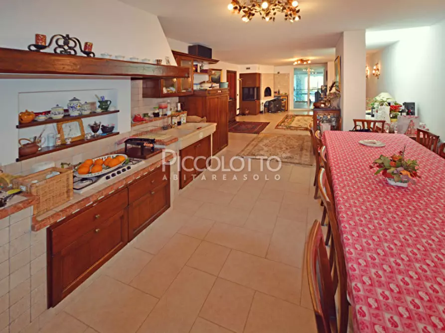 Immagine 24 di Villa in vendita  in Via Foresto Vecchio a Asolo