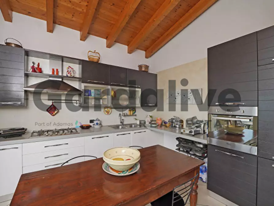 Immagine 5 di Villa in vendita  in Via Monte Tapino a Padenghe Sul Garda