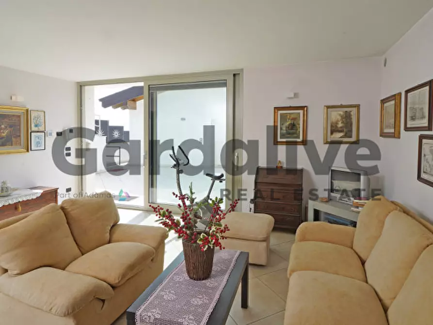 Immagine 11 di Villa in vendita  in Via Monte Tapino a Padenghe Sul Garda