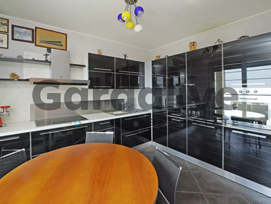 Immagine 21 di Villa in vendita  in Via Monte Tapino a Padenghe Sul Garda