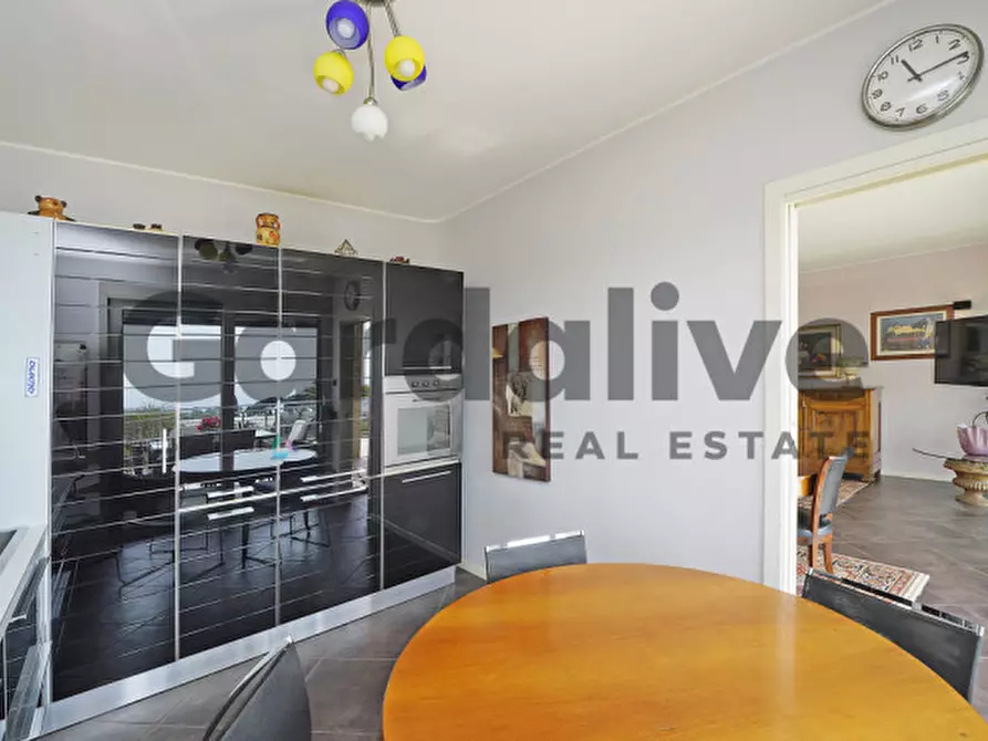 Immagine 22 di Villa in vendita  in Via Monte Tapino a Padenghe Sul Garda